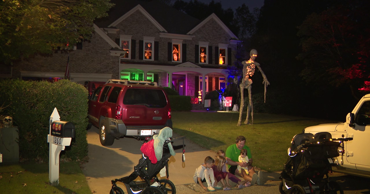 Cobb County family hosts final haunted house charity – FOX 5 Atlanta