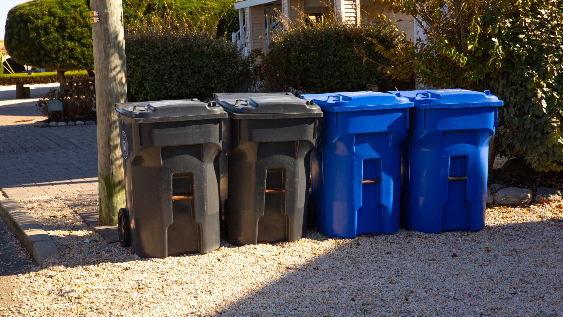Over 1million Americans face $4k fines for putting 12 items in garbage cans – The Sun